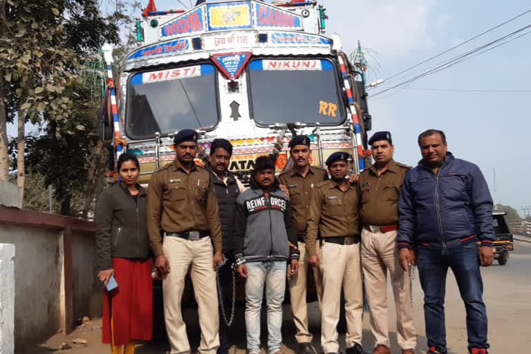 Driver arrested for stealing wheat-laden truck