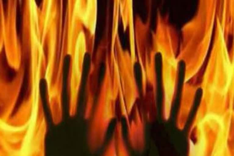 woman burnt alive in aurangabad