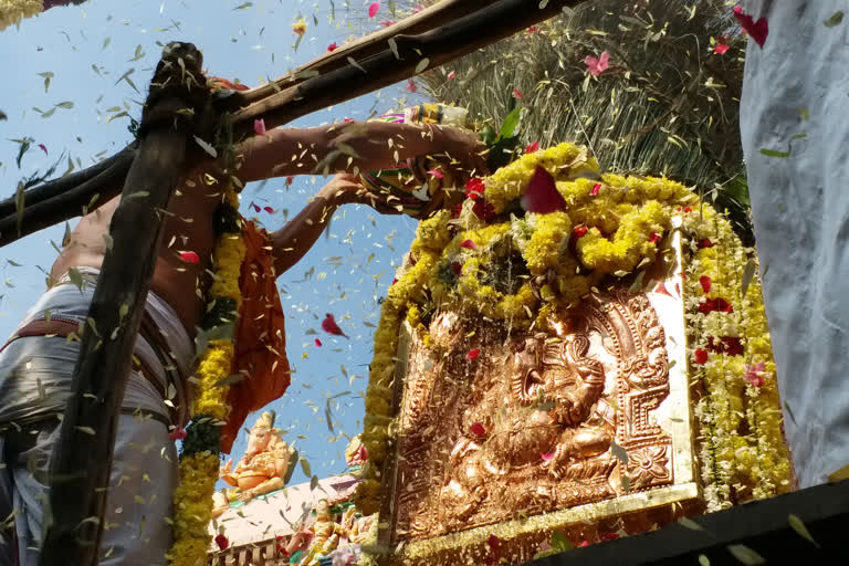 thiruvarur thiyagarajar temple kodimaram Kudumuzakku