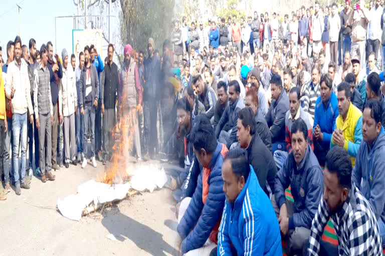 Hoshiarpur Safai Mazdoor union over its strike