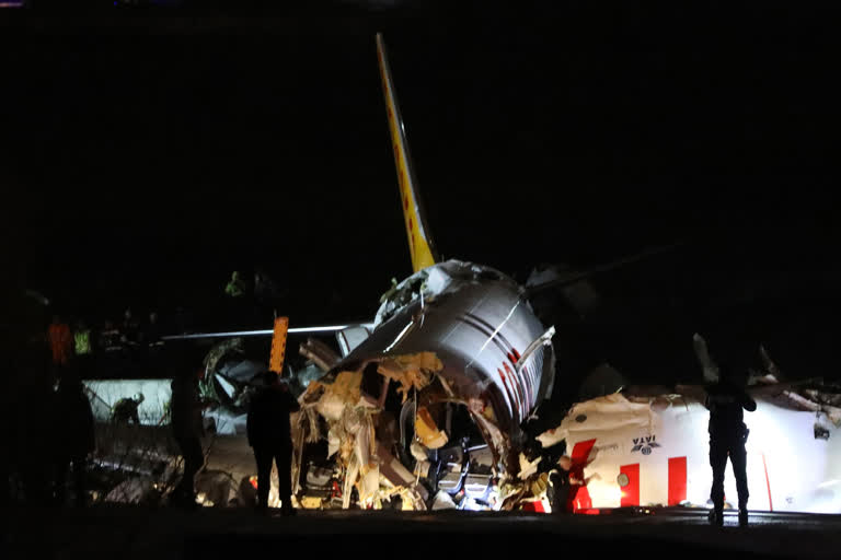 Plane skids off runway in Istanbul, breaks into two