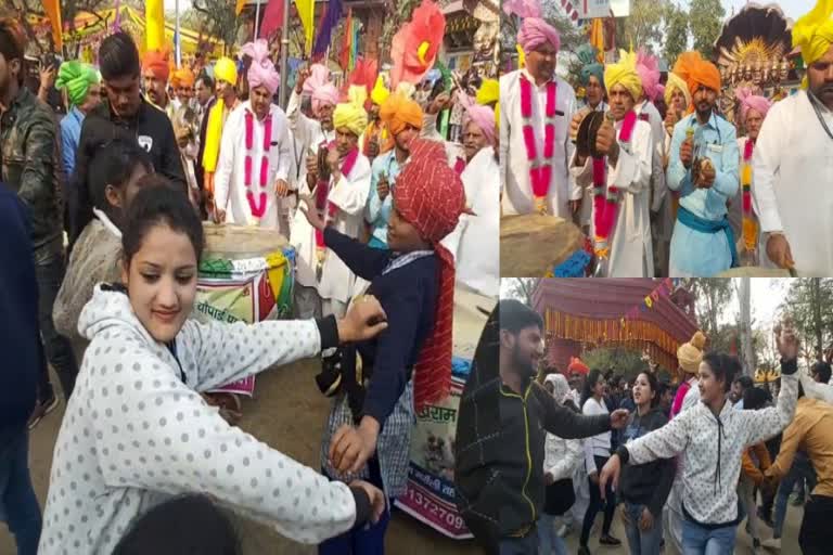 Braj jhanjar and drums in International surajkund Fair