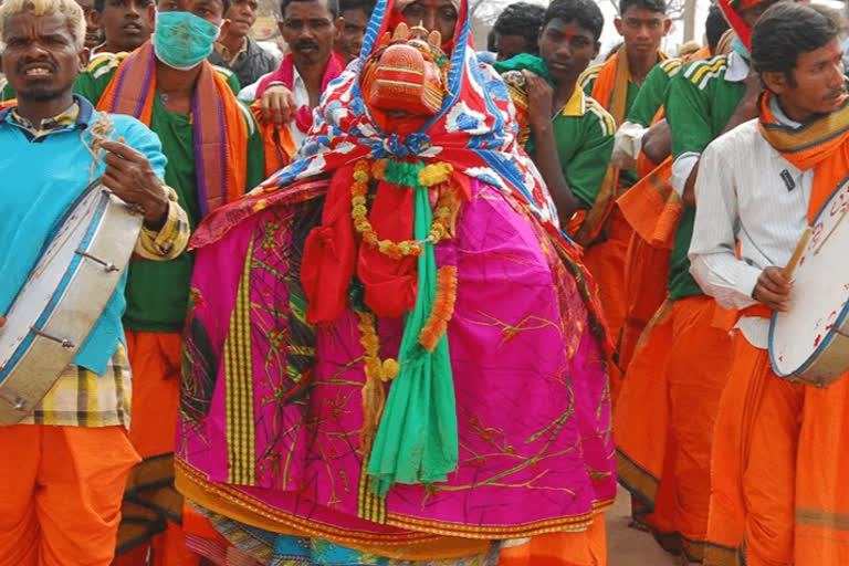 Fervor marks Medaram Jathara in Telangana