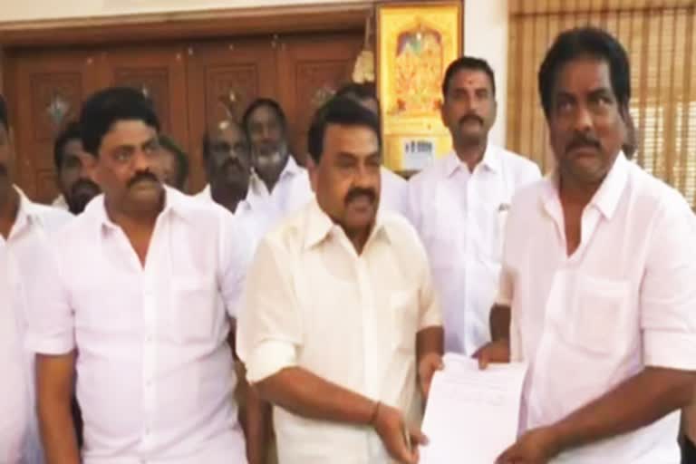 முன்னாள் அதிமுக அமைச்சர் ராஜகண்ணப்பன்