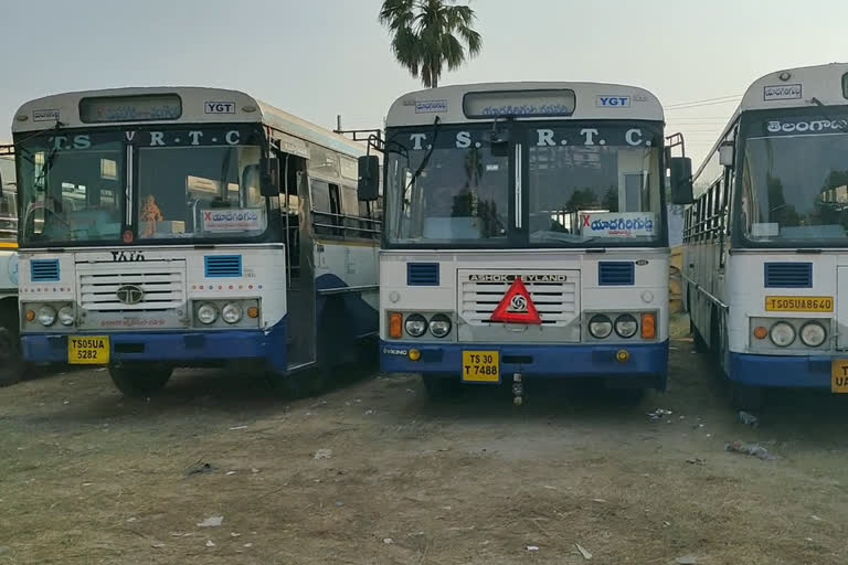 Stopping of buses in yadadri bhuvanagiri