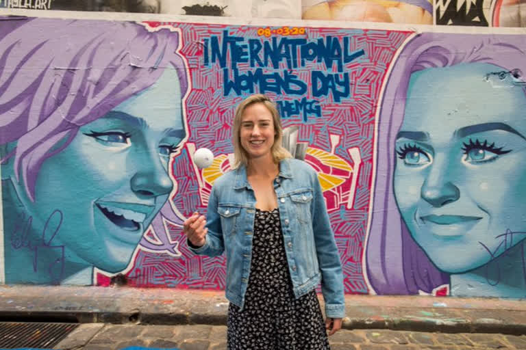 Ellyse Perry unveils muralವರ್ಣಚಿತ್ರ ಅನಾವರಣಗೊಳಿಸಿದ ಆಸೀಸ್ ಆಲ್​ರೌಂಡರ್