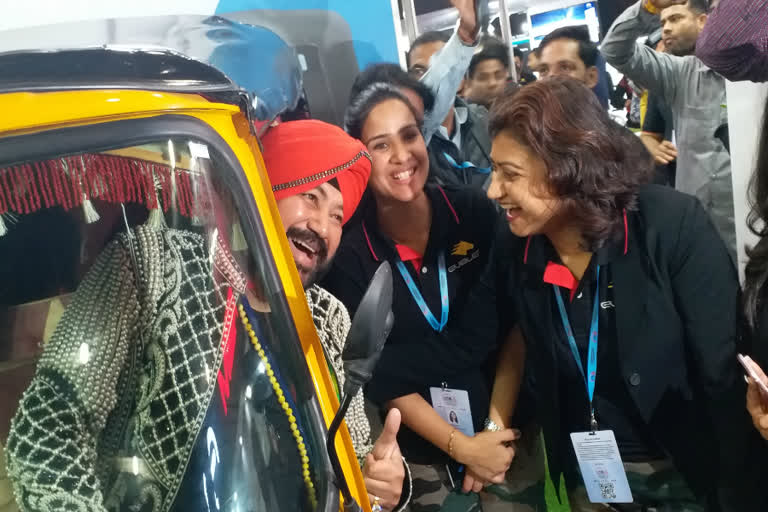 Electric vehicles boom at Auto Expo