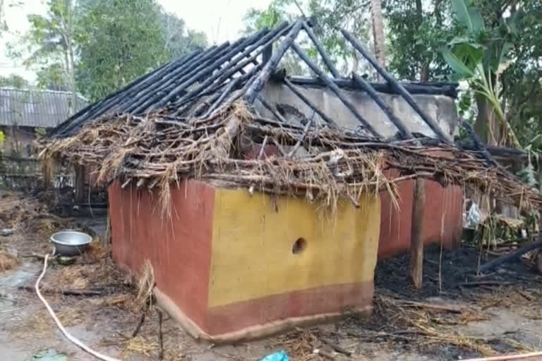 fire breakout anandpur kolhabeda village