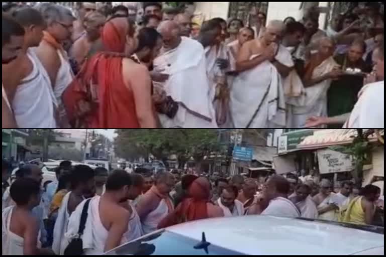 Sri Vidushekara Bharatiya Theertha Swamiji inaugurated Mahalakshmi Temple at Chikmagalur