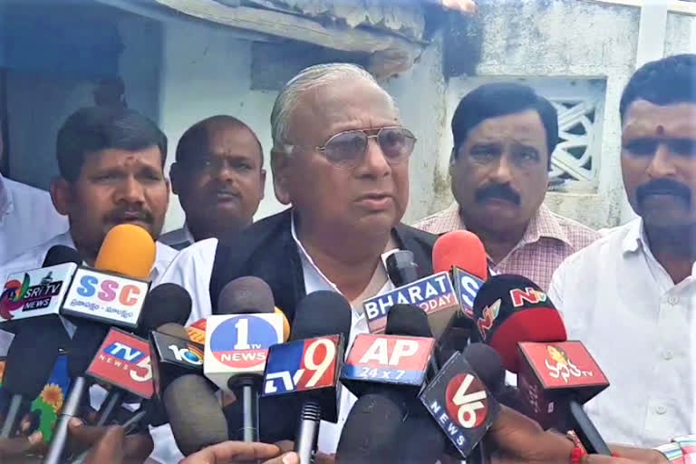 v hanumanth rao visit hajipur affected families