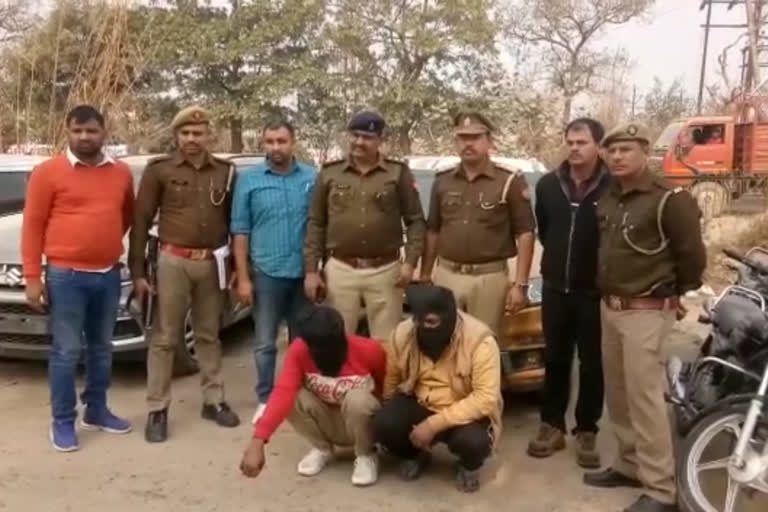 Crooks used to steal luxury vehicles, police arrested in ghaziabad