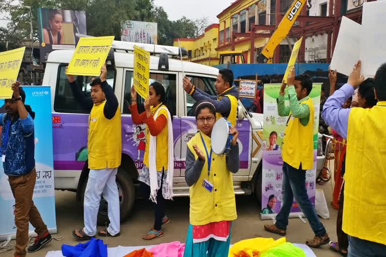 To eradicate child marriage and child abuse, organised street drama with support from UNICEF