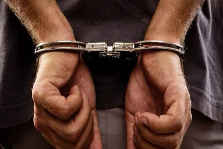 Three suspected criminals arrested in Jammu  മോട്ടോർ സൈക്കിളിലെത്തിയ മൂന്ന് കുറ്റവാളികളെ ജമ്മു പൊലീസ് അറസ്റ്റ് ചെയ്തു  ജമ്മു  Jammu