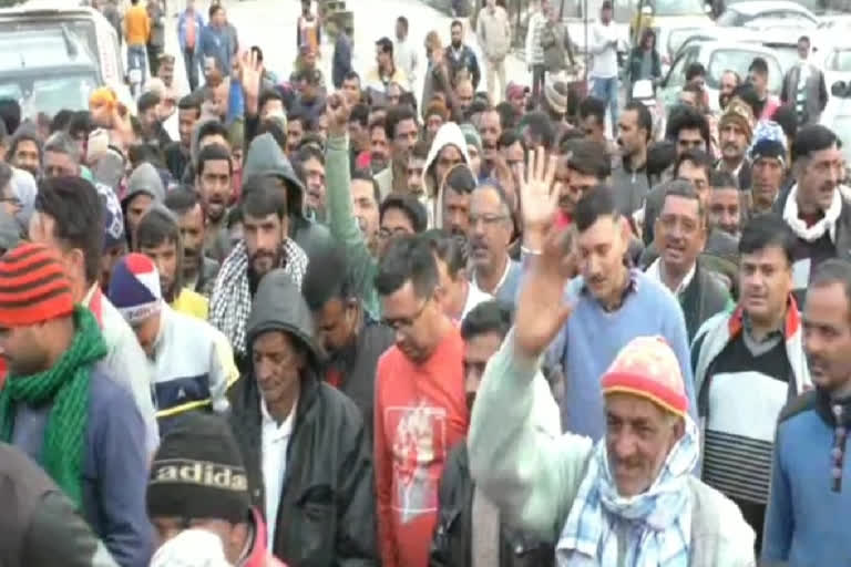 truck union protest in solan