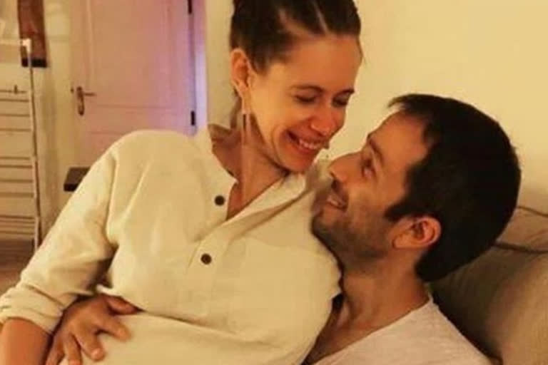 Kalki Koechlin, Kalki Koechlin and her boyfriend Guy Hershberg, Kalki’s pregnancy,  कल्की कोचलीनने दिला मुलीला जन्म, Kalki Koechlin news