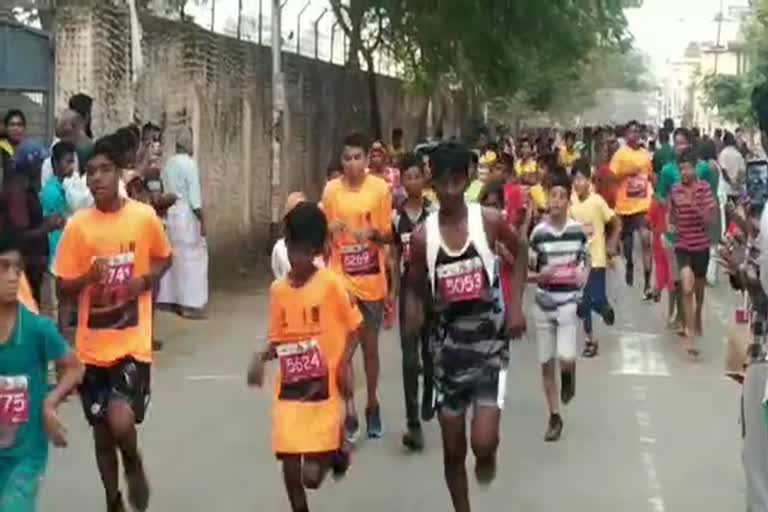 mini marathon in tanjavur to rise awareness on womanhood