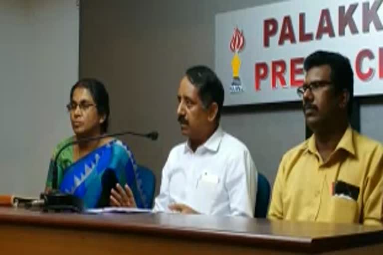 SUSPENSION_OF_NURSURY_TEACHER in palakkad  palakkad news  palakkad bjp news  പാലക്കാട് ബിജെപി വാര്‍ത്തകള്‍  പാലക്കാട് വാര്‍ത്തകള്‍