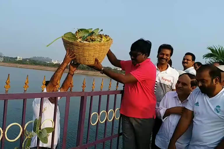 minister puvvada participated in swachh bharath