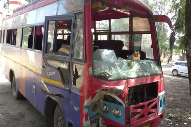 Bike rider dies due to high speed bus in korba