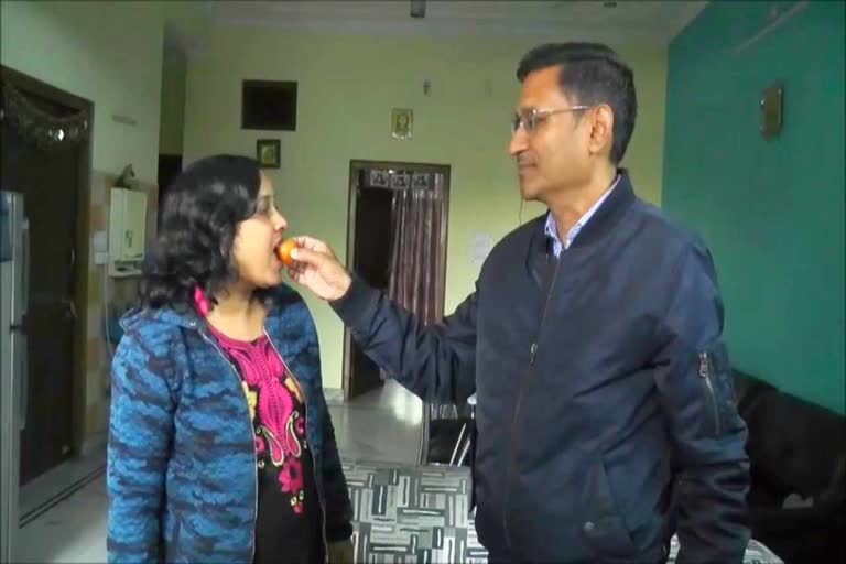 Arvind Kejriwal's sister congratulates brother