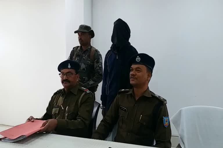 Naxalite commander arrested in ranchi