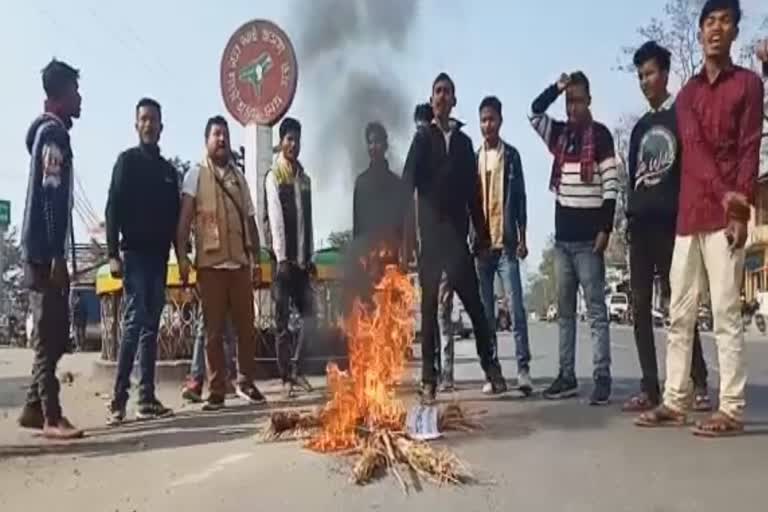 effigy burn at tingkhong