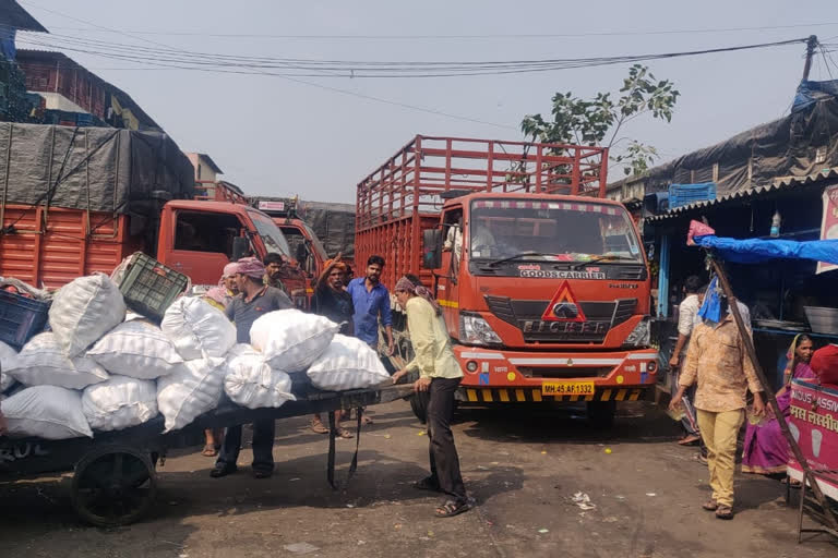 एपीएमसी बाजार परिसरात अपघात, एकाचा मृत्यू