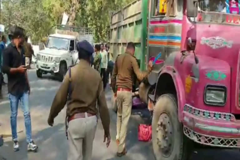 road-accident-in-khandwa