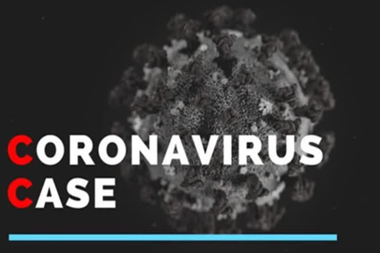 2 Indian crew members tested positive for novel Coronavirus onboard quarantined cruise ship  கொரோனா வைரஸ் பாதிப்பு  உலகச் செய்திகள்  யோகஹாமா துறைமுகத்தில் நிறுத்தி வைக்கப்பட்டுள்ள கப்பல்  ஜப்பான் கப்பல் இந்தியர்களுக்கு கொரோனா