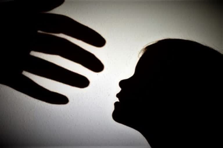 old-man-arrested-for-molesting-girl