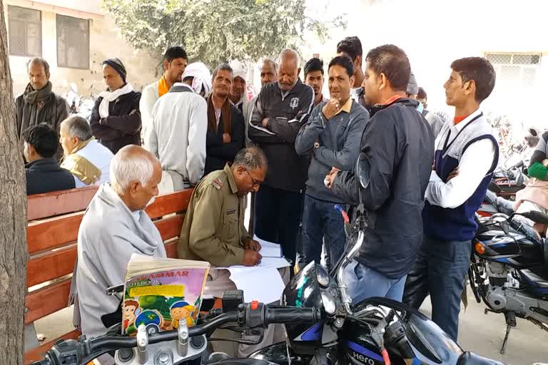 अलवर खबर, rajasthan news, अरावली विहार थाना, अलवर में आत्महत्या मामला, alwar news, फांसी लगाकर की आत्महत्या