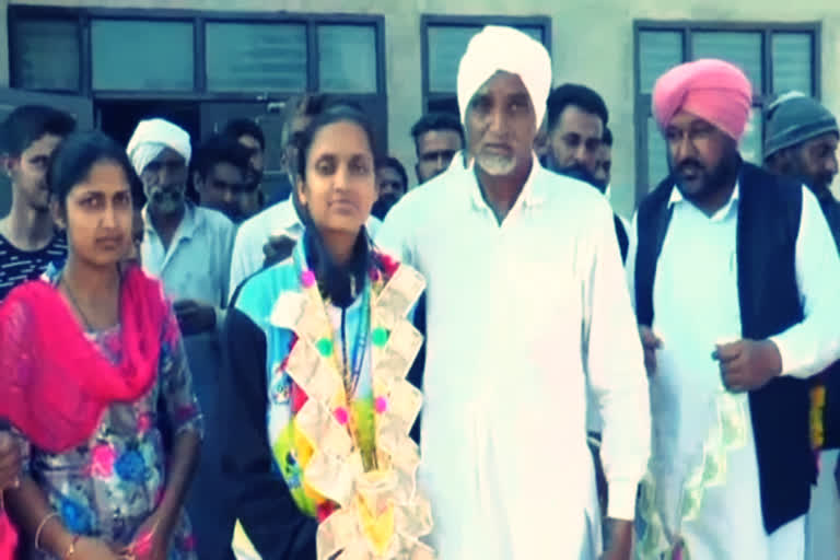 sirsa yoga player kiranjeet kaur won gold in malaysia