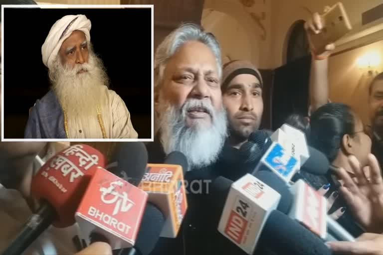 Jaggi Vasudev not a Sadhguru but a fraud Baba: Rajendra Singh