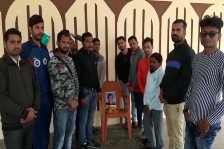 गिरिडीहः अंतराष्ट्रीय दिव्यांग क्रिकेट खिलाड़ी अभिमन्यु का निधन, खेल प्रेमियों में शोक