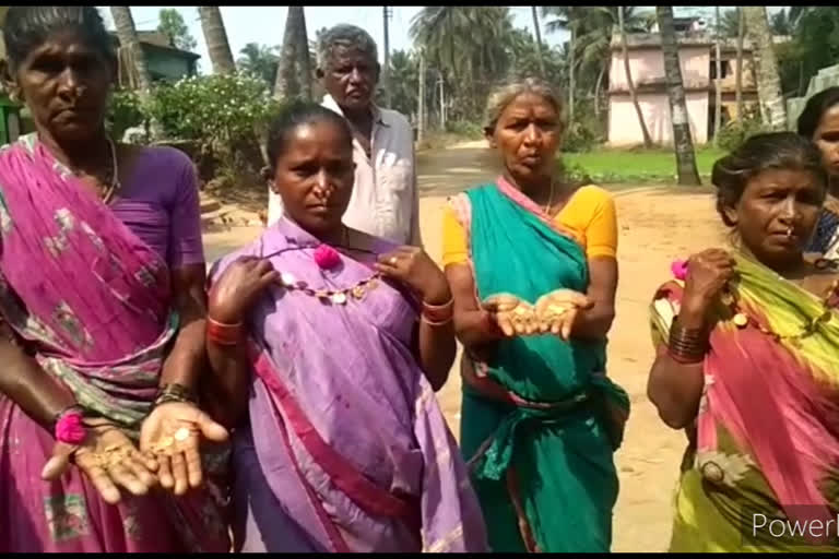 womens-gharana-cheating-in-santabommali-srikakulam-district