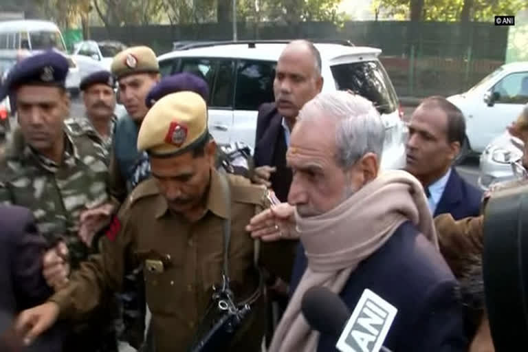 SC declines Sajjan Kumar's plea for interim bail in 1984 anti-Sikh riots case