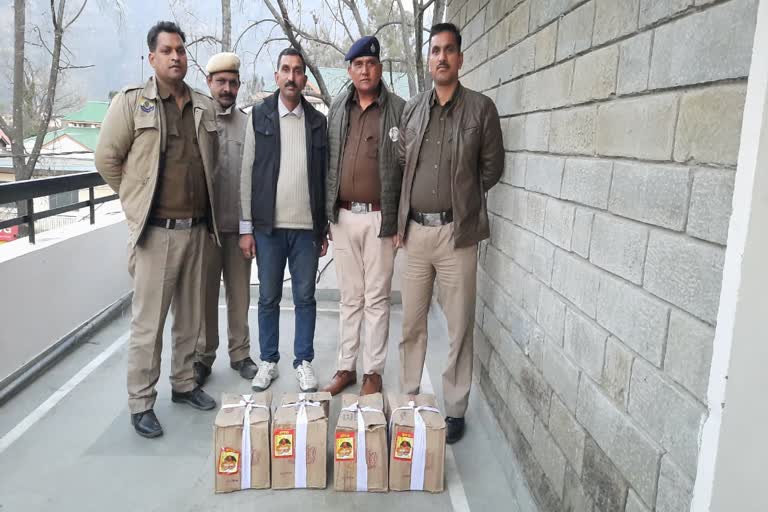 48 bottles of illegal liquor recovered in sundernagar