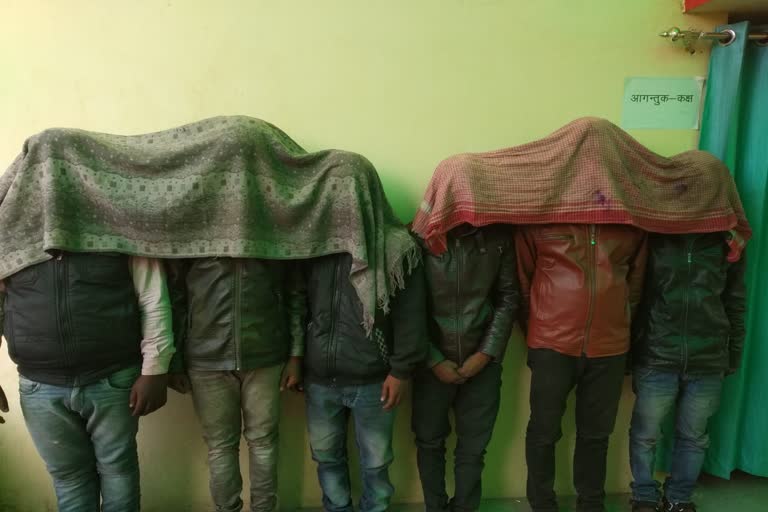 6 cyber thugs of organized gang arrested in Giridih