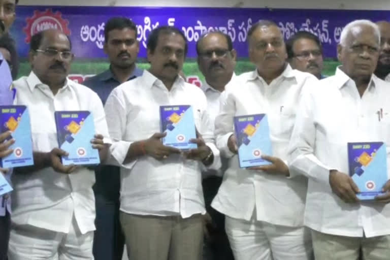 Minister kannababu inaugurates Agriculure employees diary