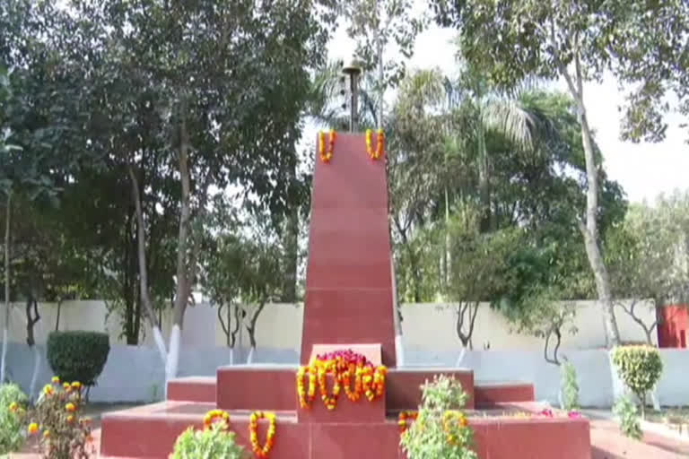 tributes paid to soldiers killed in pulwama attack in gurugram