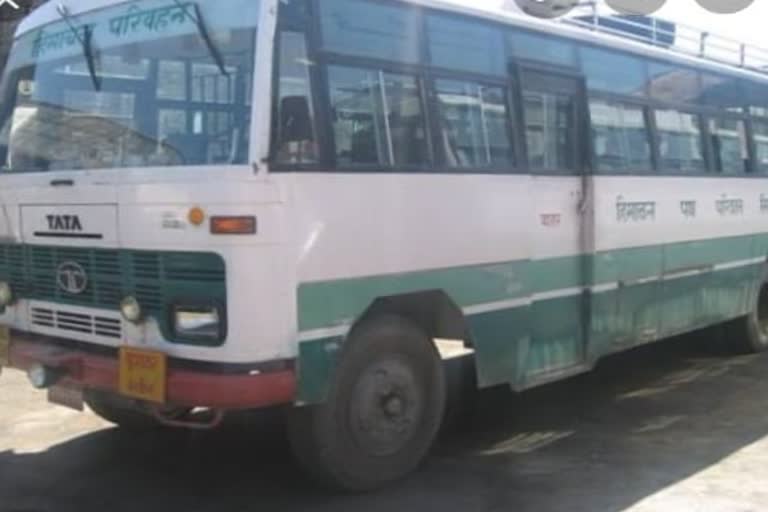 Government bus conductor beaten in shimla