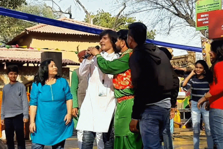 valentine day special program in international surajkund mela