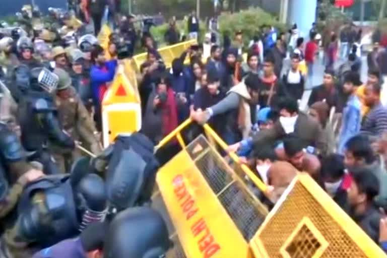 anti-caa-and-nrc-protesters-detained-in-chennai