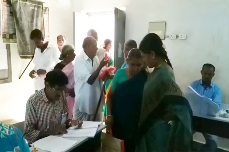 Beginning of polling in four constituencies in Piler constituency khammam