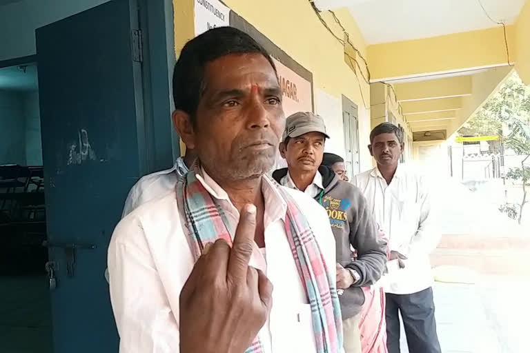 Right now calm sahara elections polling at mahabubnagar district