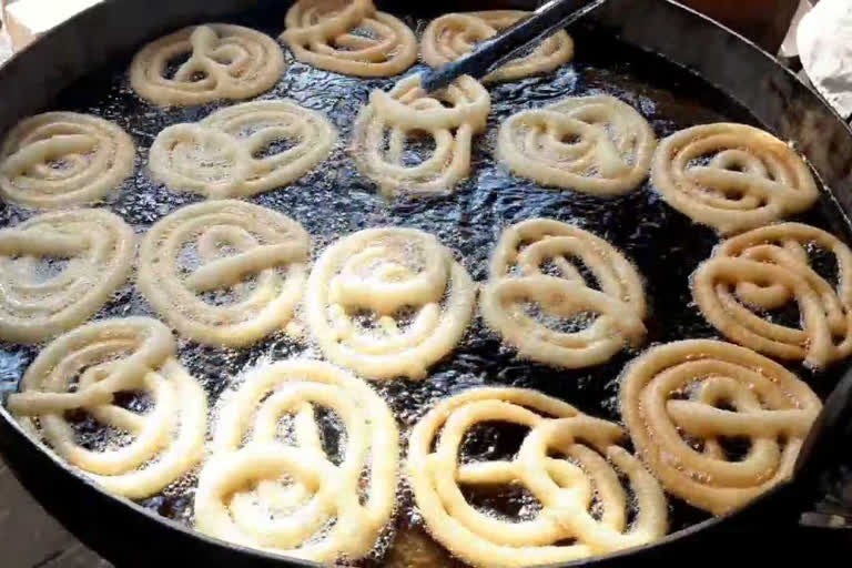 demand for famous gohana jalebi increased in surajkund fair 2020