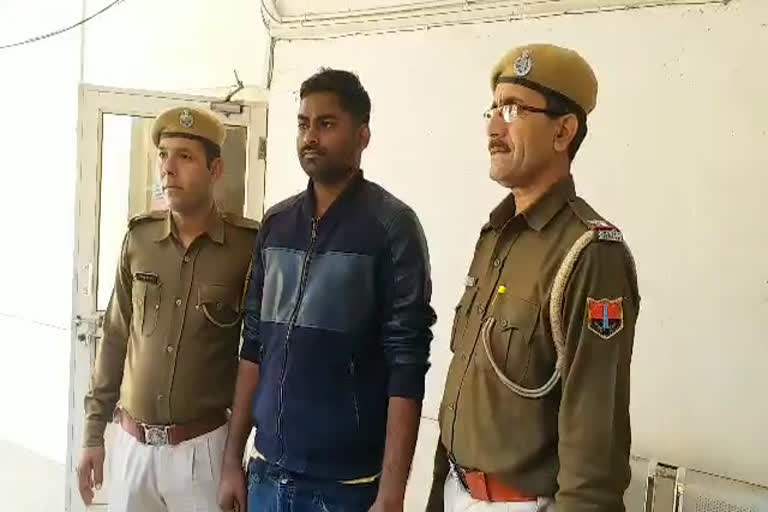 38 लाख की ठगी करने वाला आरोपी हापुड़ से गिरफ्तार, Thugs arrested from Hapur