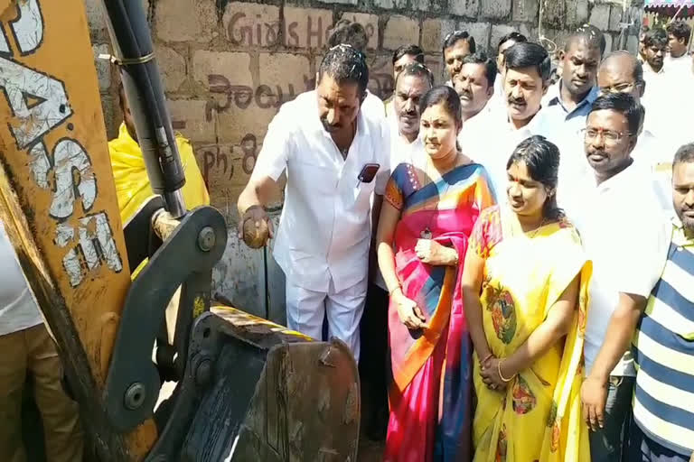 karimnagar mayor laid foundation stone to some development works