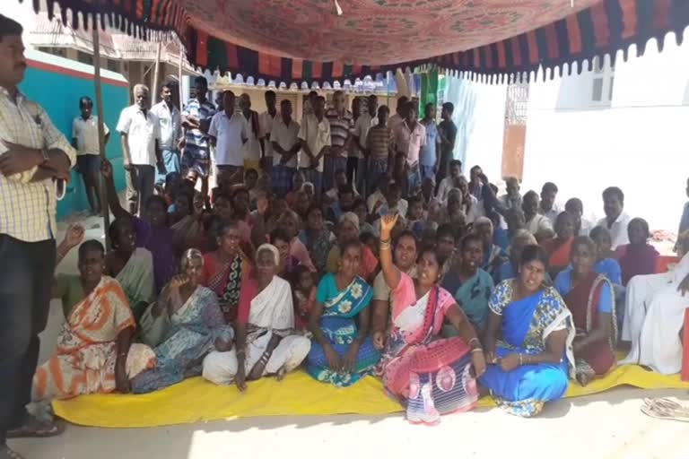 mel kuppam village people hunger strike in front of panchayat office