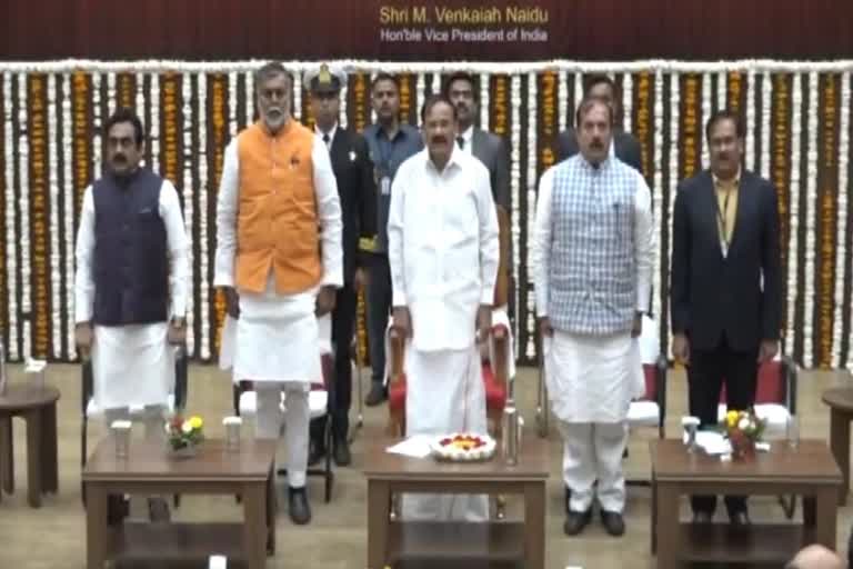 vice-president-m-venkaiah-naidu-discusses-industrial-revolution-jabalpur